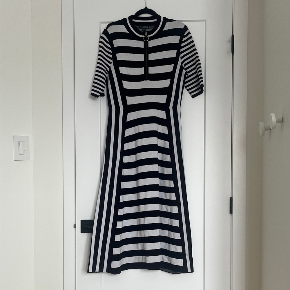 En Thread geometric striped dress.
